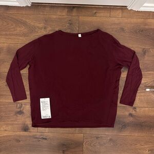 Lululemon back in action long sleeve nulu